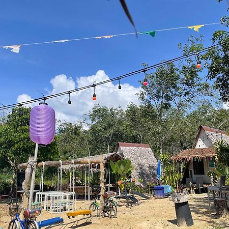 Phuketairportcamping Hotel Ban Bo Sai Klang Eksteriør billede