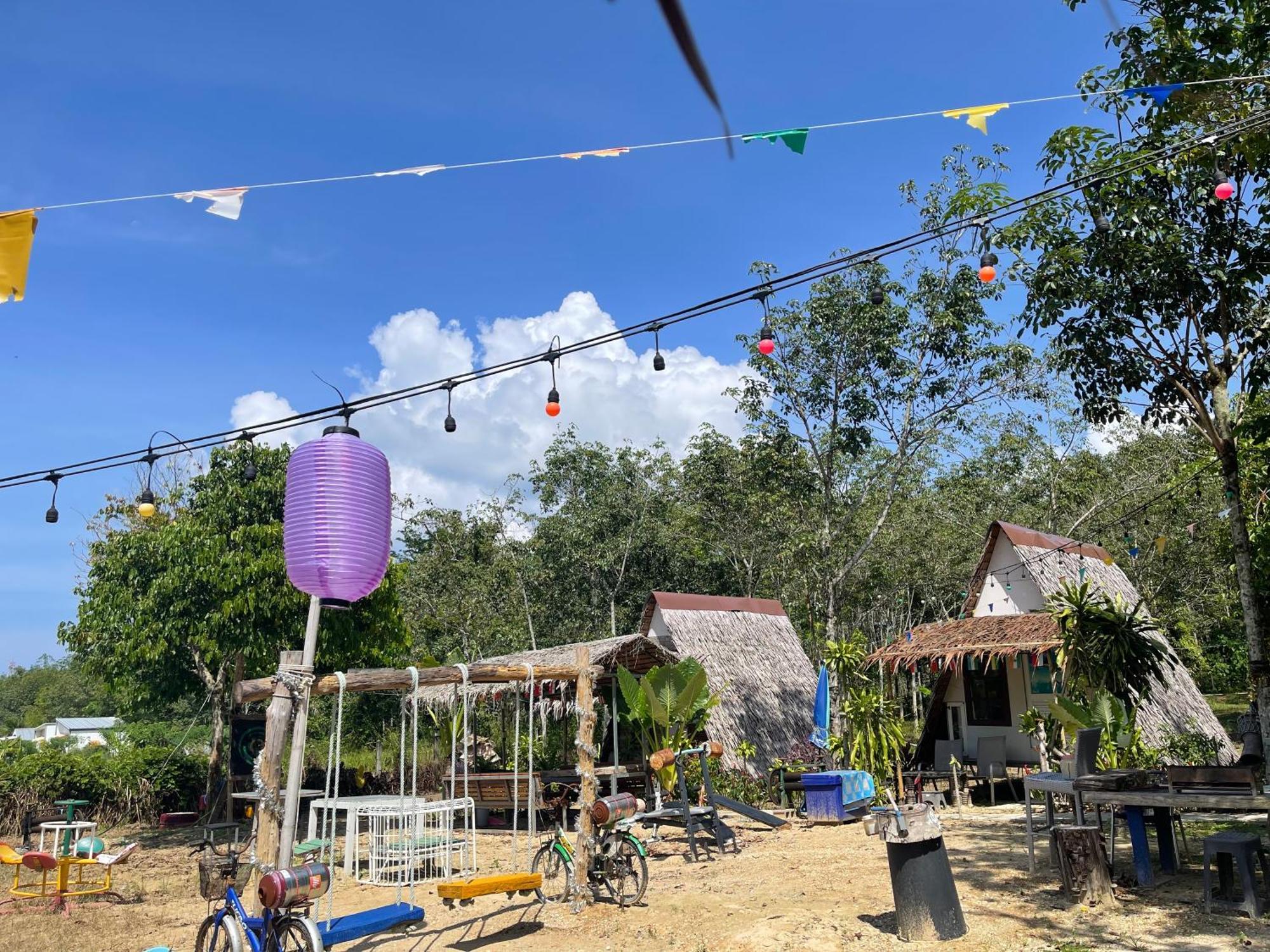 Phuketairportcamping Hotel Ban Bo Sai Klang Eksteriør billede